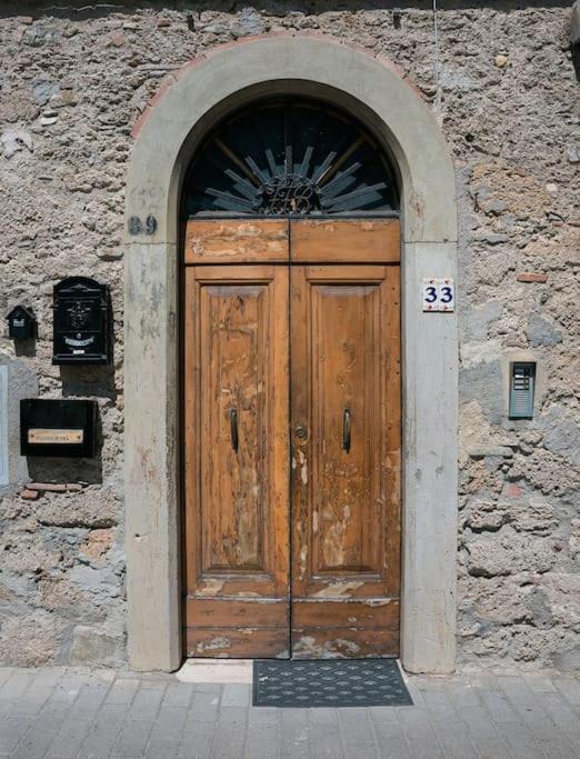 דירות פוג'יבונסי Casa Del Borgo Antico מראה חיצוני תמונה