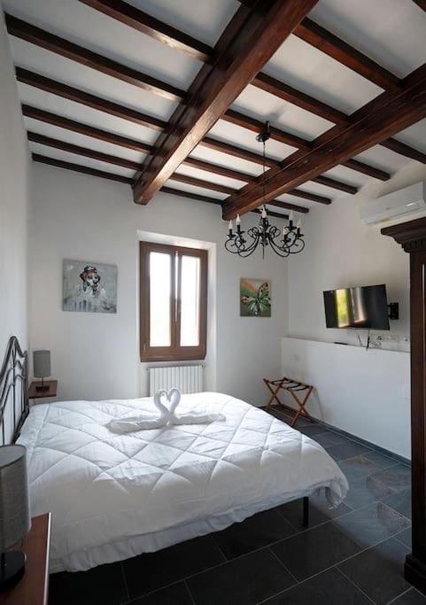 דירות פוג'יבונסי Casa Del Borgo Antico מראה חיצוני תמונה